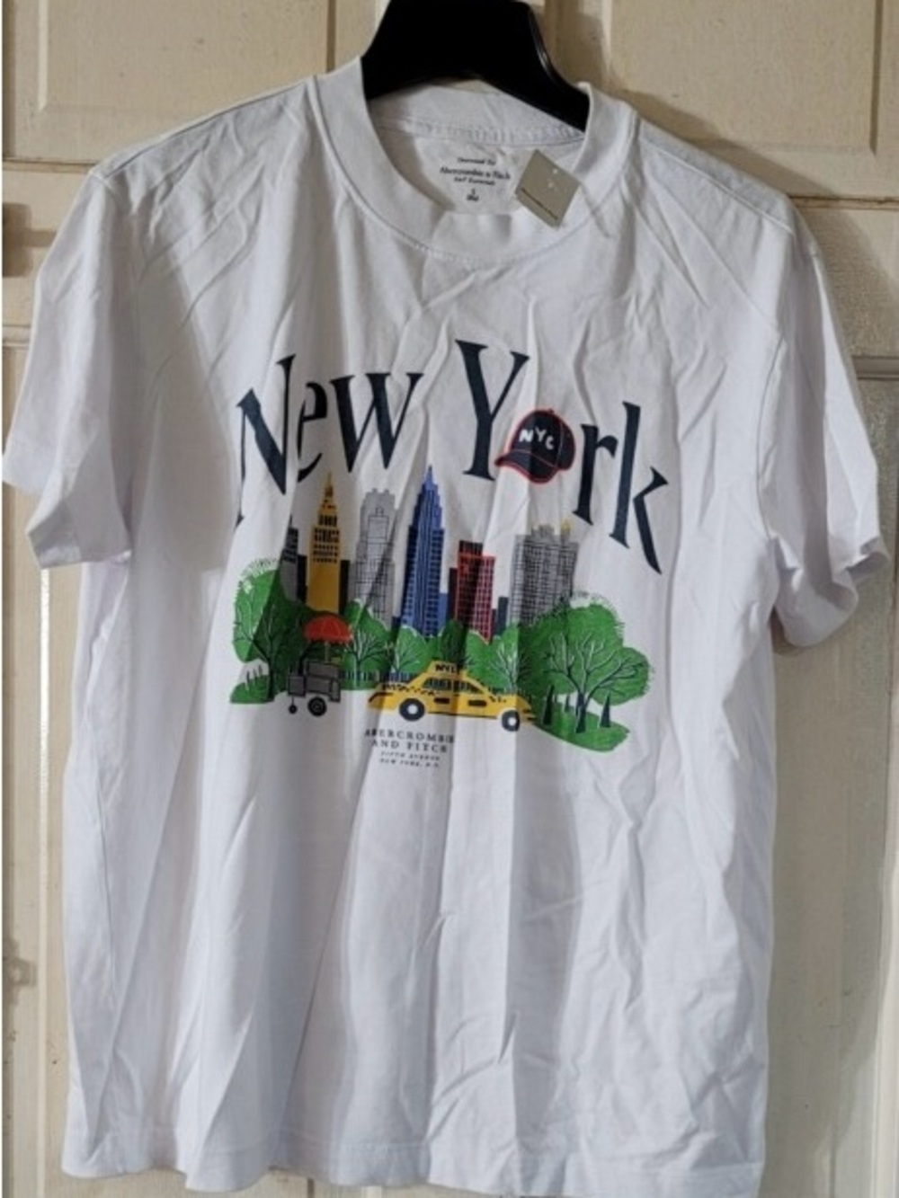 Abercrombie & Fitch White Kids Short Sleeve Tee with Navy NY Print